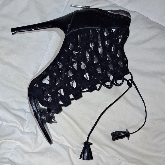 Sam Edelman Black Studded Heels - Picture 5 of 9